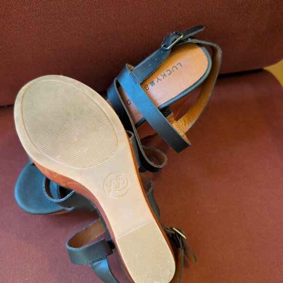 Lucky Brand Charcoal Gray Marina Wooden Wedge Sandals - Picture 3 of 5